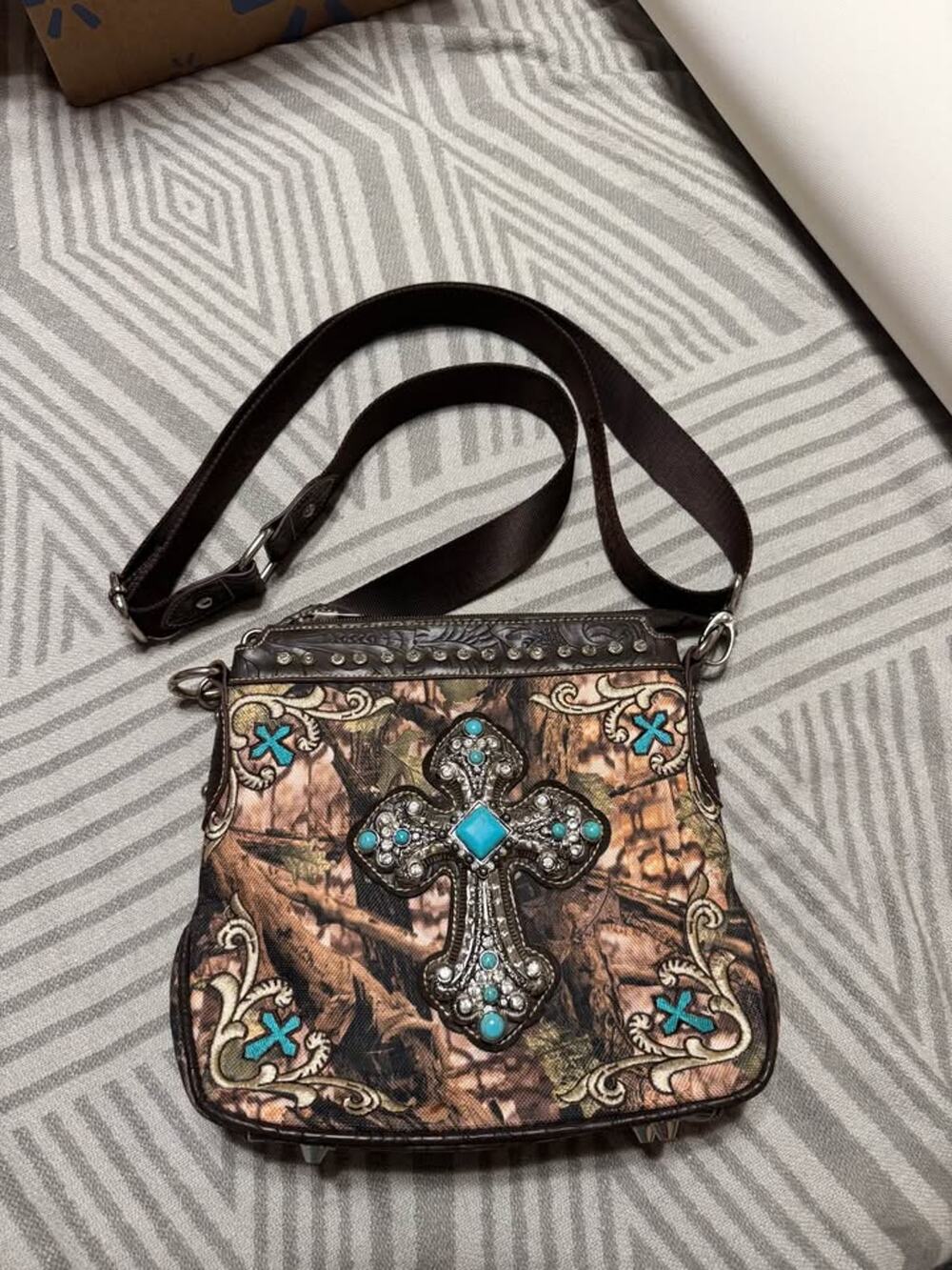 Montana West Camo Rhinestone Cross Crossbody Bag